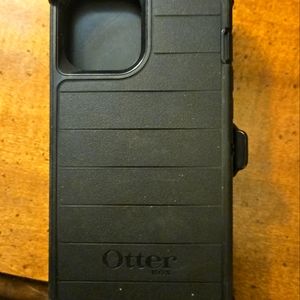 Otter box iPhone 12 pro